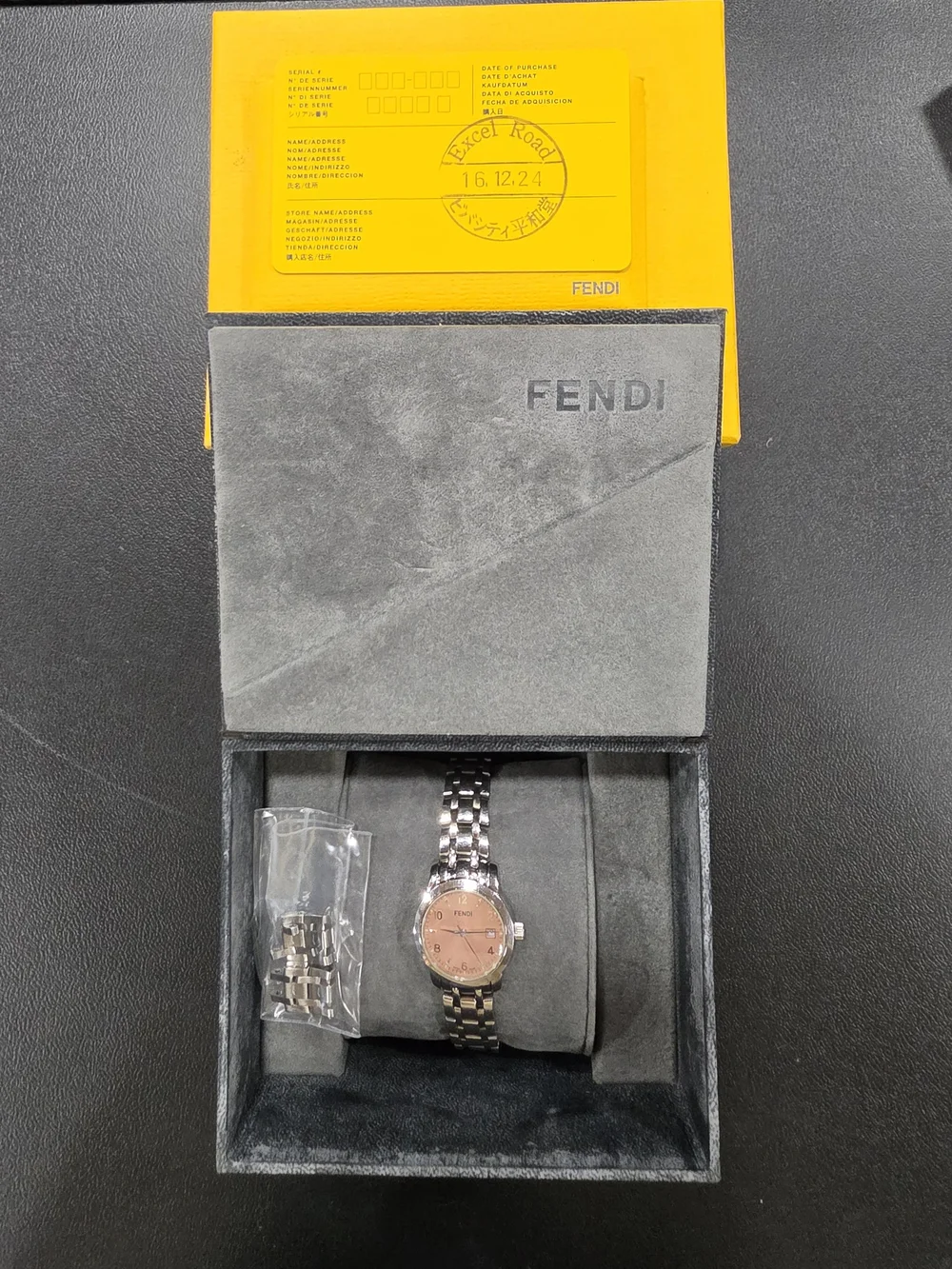 Fendi Orologi 2100L Classico Quartz Women's Watch 2024 Full Inclusion W/Auth Car